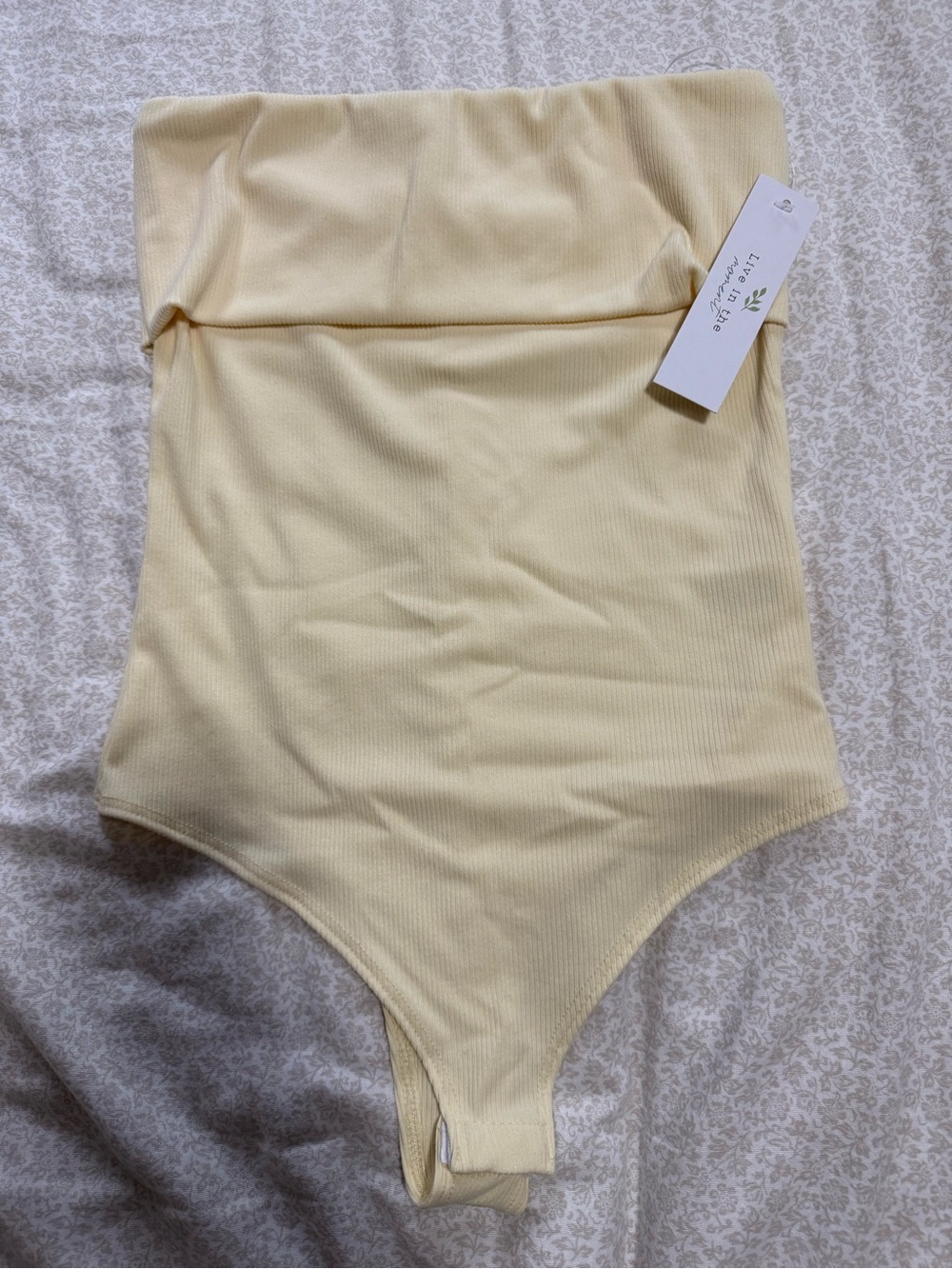 Ribbed Strapless Bodysuit in Pale Yellow